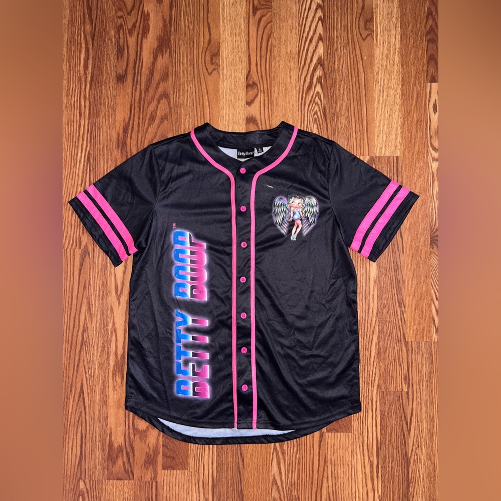 Deadstock Y2K born to rise Betty boop button up jersey